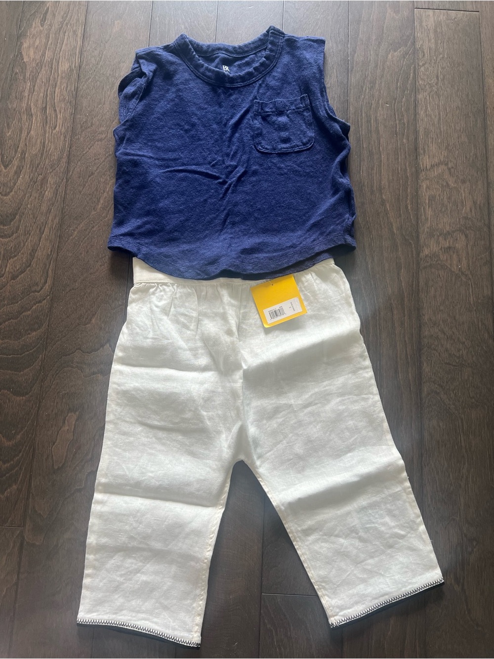 Banana Republic Baby Navy Top with White Linen Bottom
